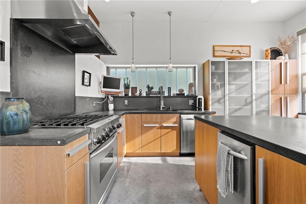 1613 Madison Street — photo 14