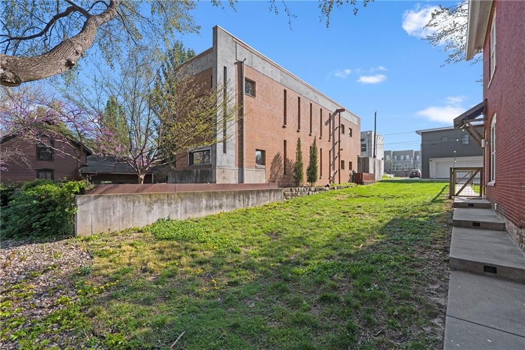 1613 Madison Street — photo 29