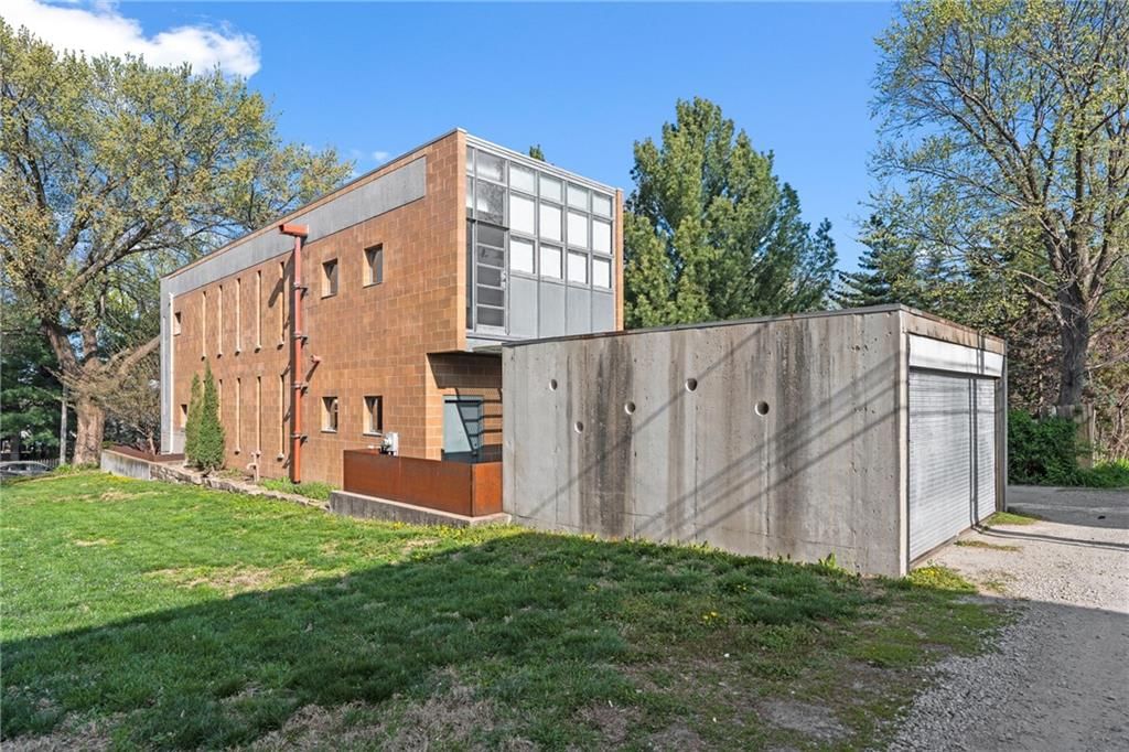 1613 Madison Street — photo 31
