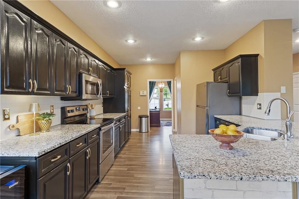 8553 N Gower Avenue — photo 10