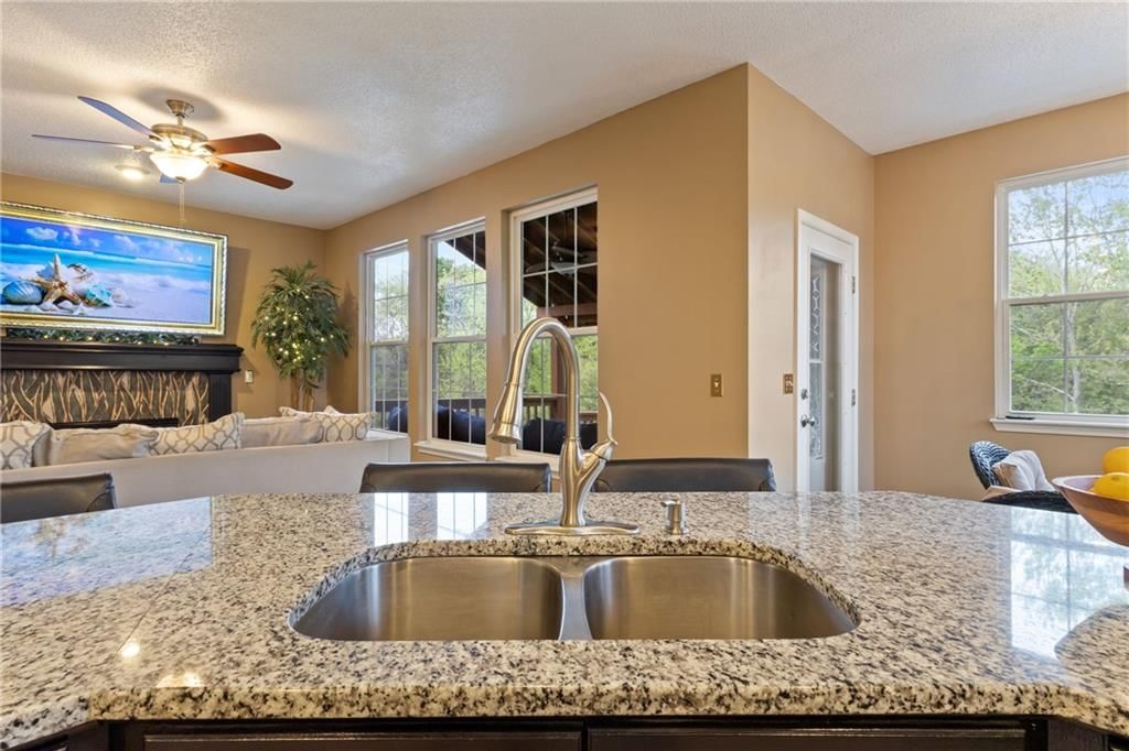 8553 N Gower Avenue — photo 12