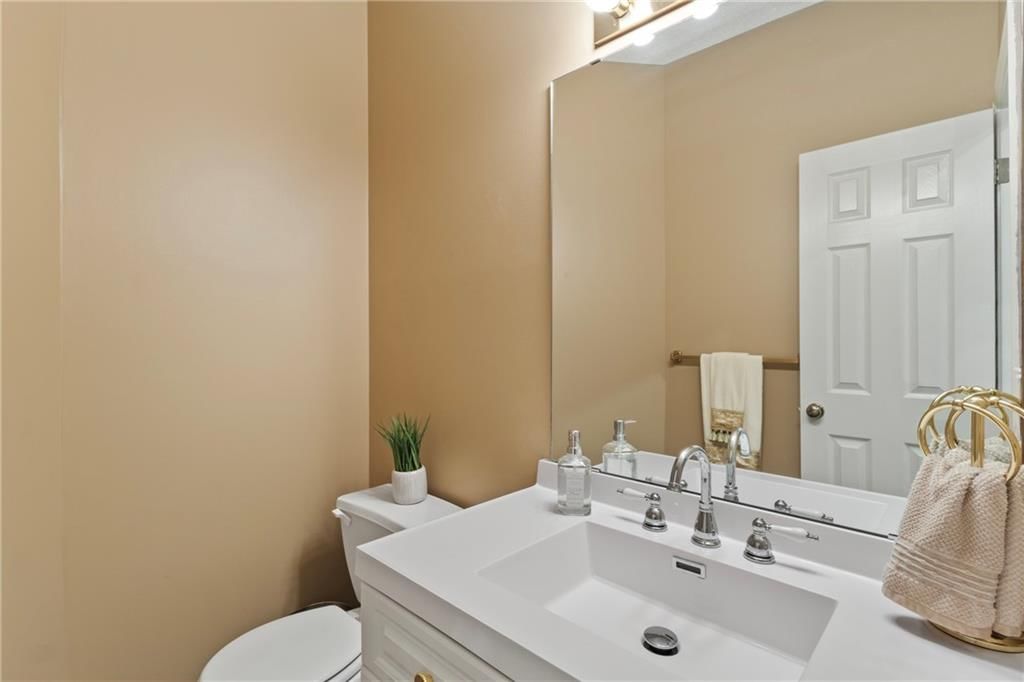 8553 N Gower Avenue — photo 14