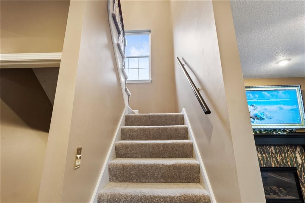 8553 N Gower Avenue — photo 21