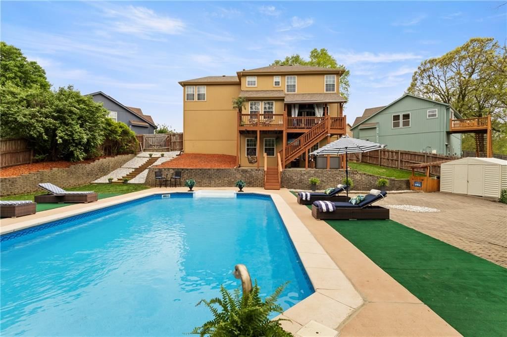 8553 N Gower Avenue — photo 40