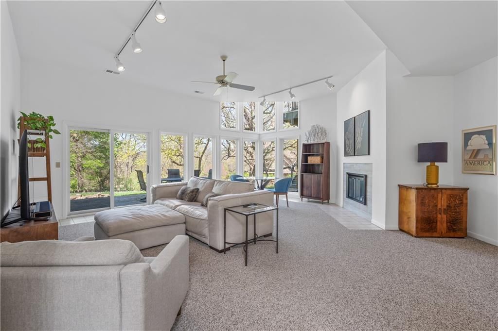 10808 W 109th Street — photo 33