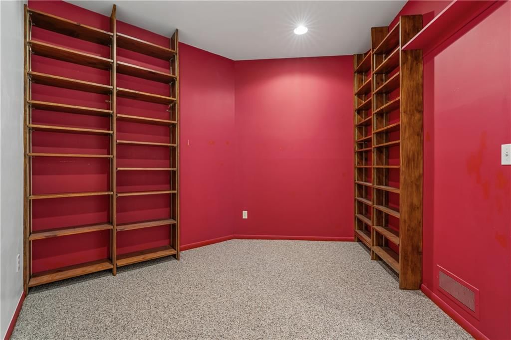10808 W 109th Street — photo 42