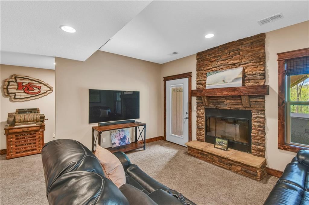 18424 S Hickory Grove Road — photo 32