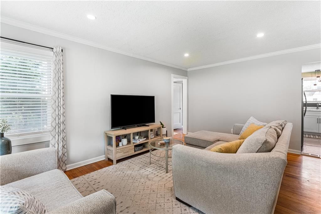 5117 W 58th Street — photo 6