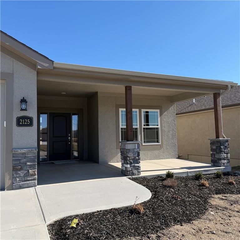 2125 Greenfield Point — photo 2