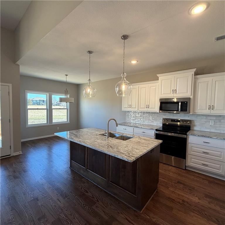 2125 Greenfield Point — photo 13