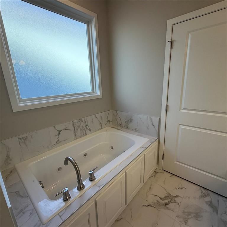 2125 Greenfield Point — photo 23