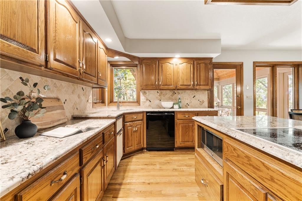 1031 NW Cedarcreek Lane — photo 13