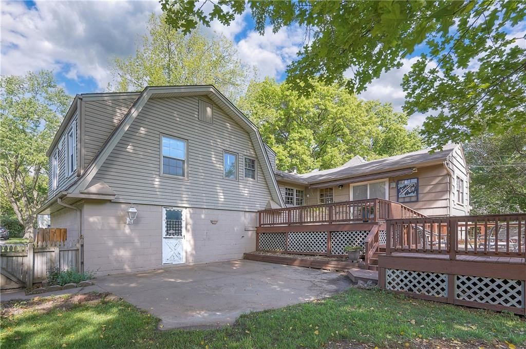 7813 Aberdeen Street — photo 37