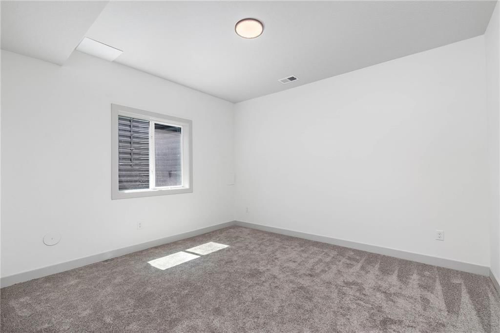 Photo 32 of 58 - 15473 W 171st Place