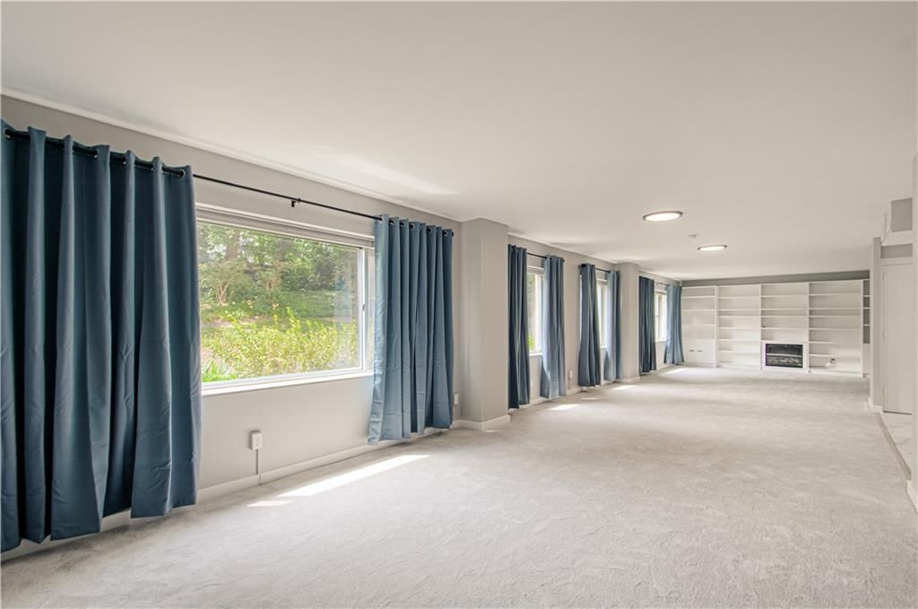 4550 Warwick Boulevard — photo 22
