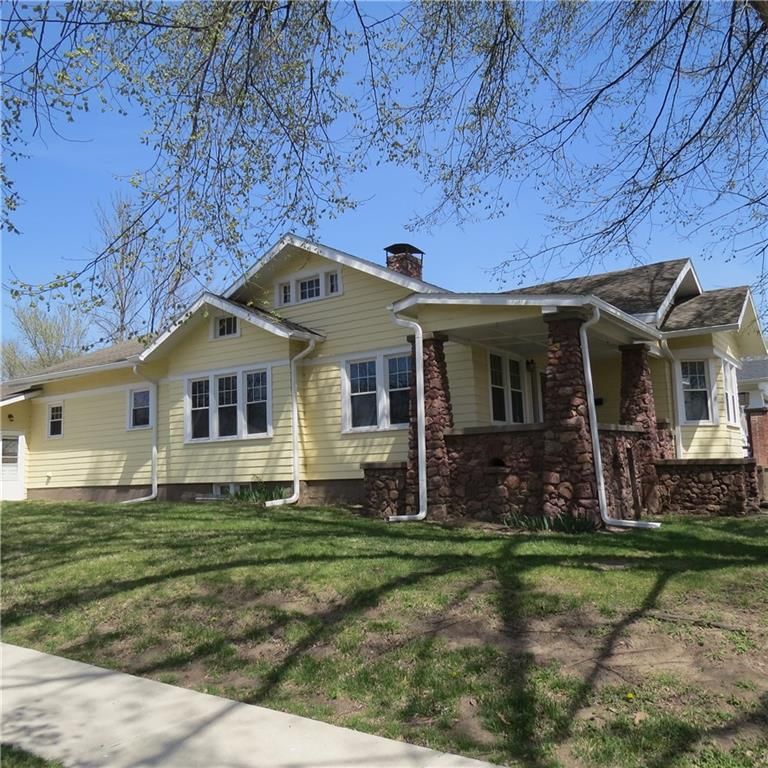 101 E 3rd Street — photo 2