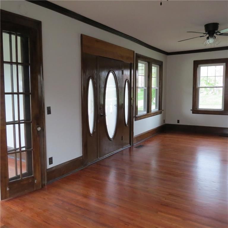 101 E 3rd Street — photo 25