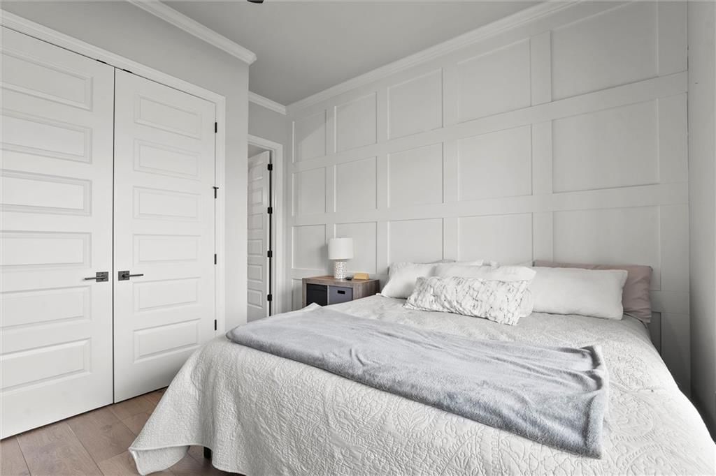 325 Ambersham Drive — photo 32