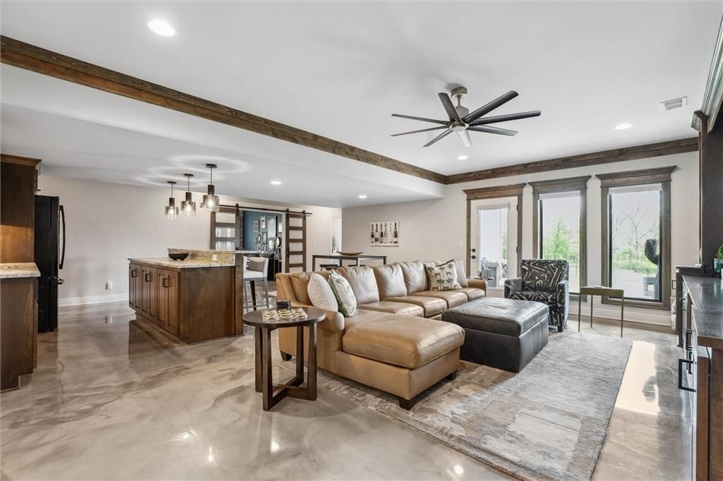 325 Ambersham Drive — photo 34