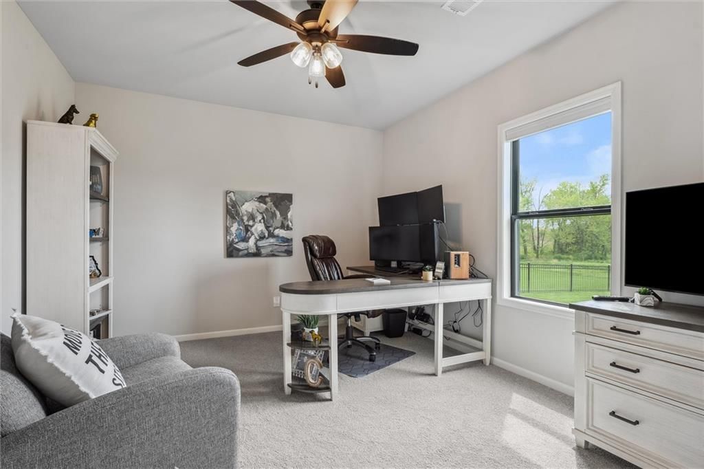 325 Ambersham Drive — photo 37