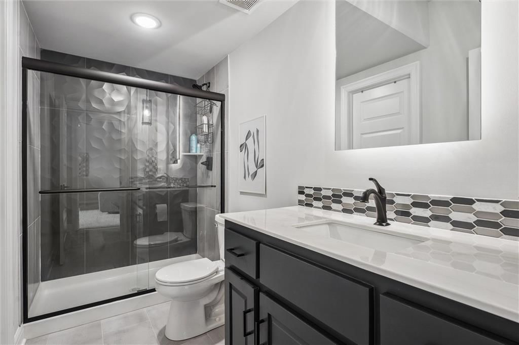 325 Ambersham Drive — photo 38