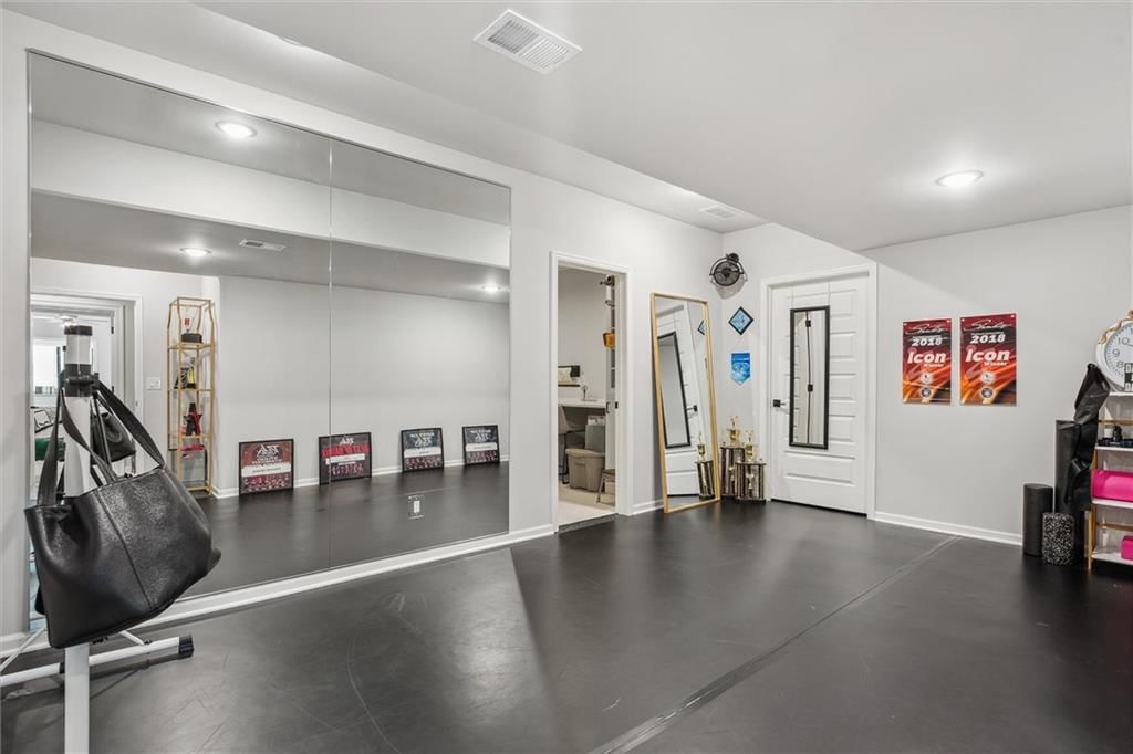 325 Ambersham Drive — photo 40