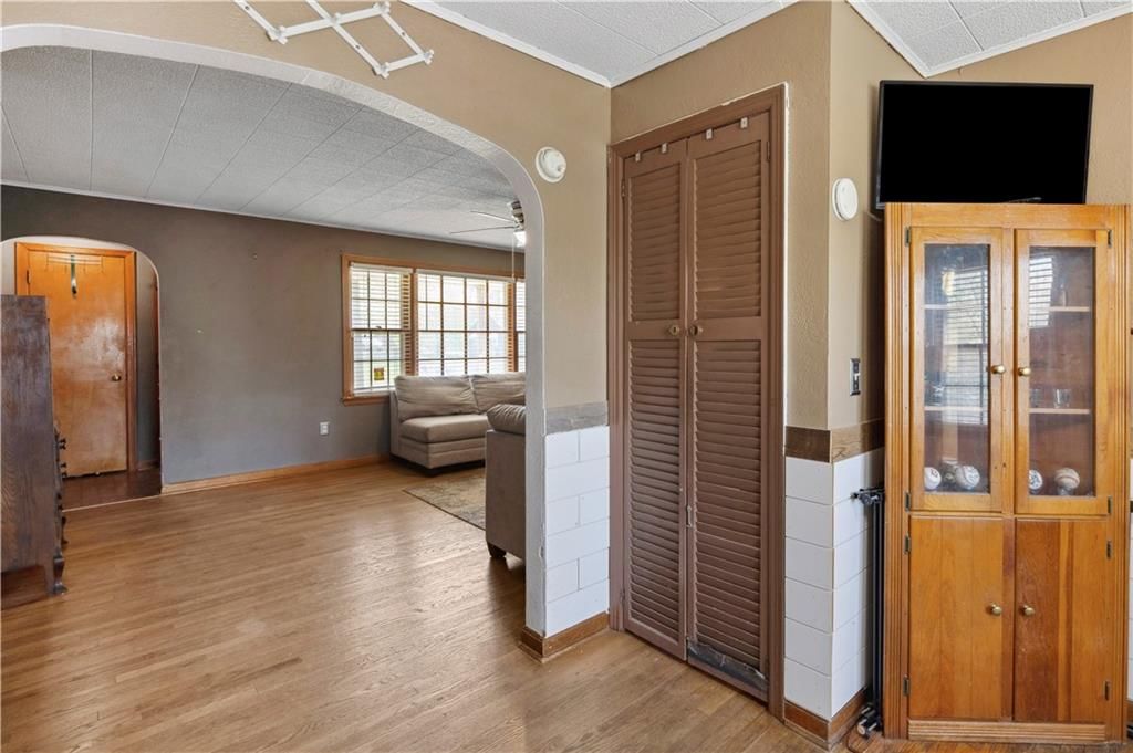 5307 Yecker Avenue — photo 9
