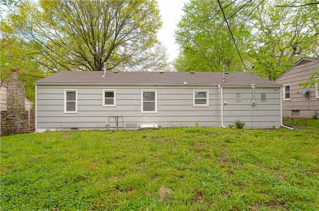 10015 Wheeling Avenue — photo 25