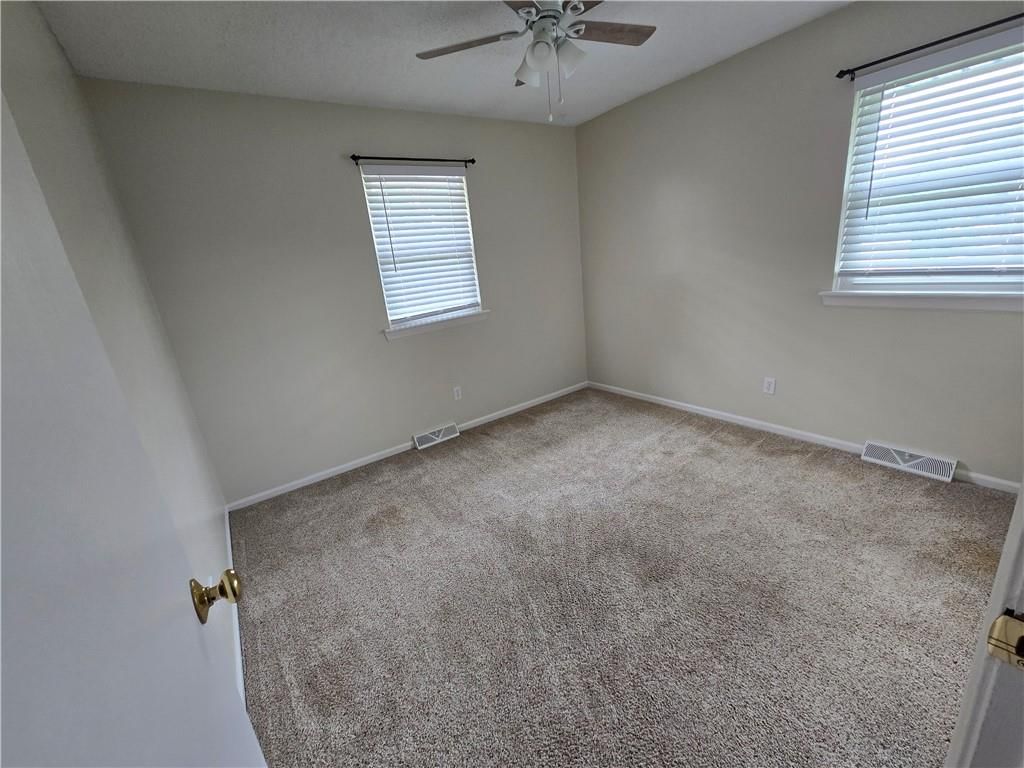 5810 NE 43rd Terrace — photo 16