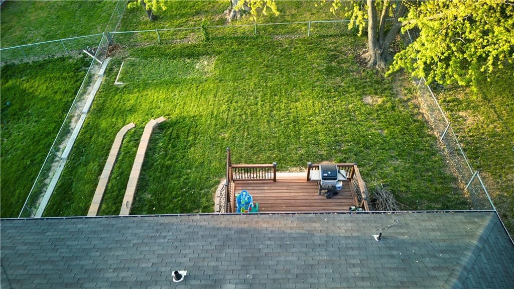 5810 NE 43rd Terrace — photo 34