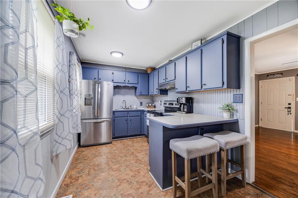 501 N Westwood Drive — photo 9