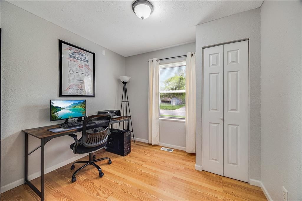 501 N Westwood Drive — photo 15