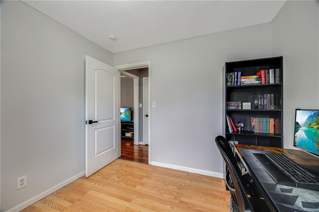 501 N Westwood Drive — photo 17