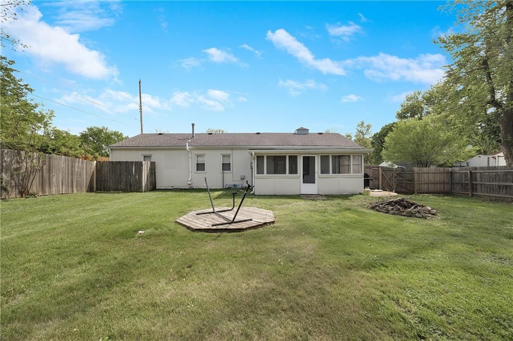 501 N Westwood Drive — photo 28