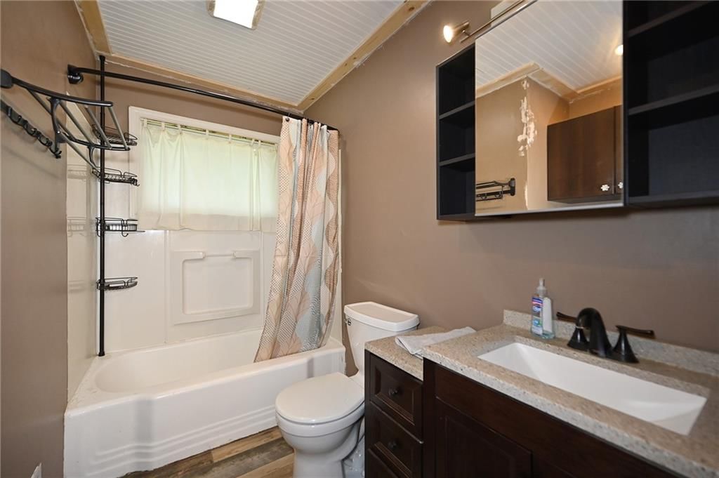 7032 N Coronado Street — photo 16