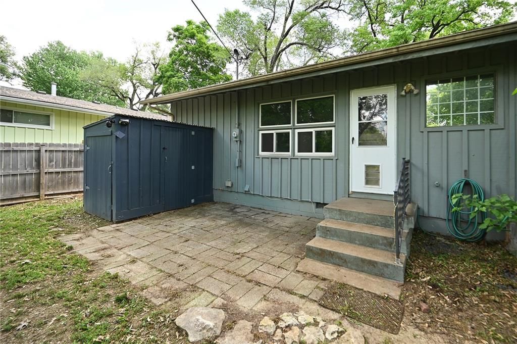 7032 N Coronado Street — photo 24