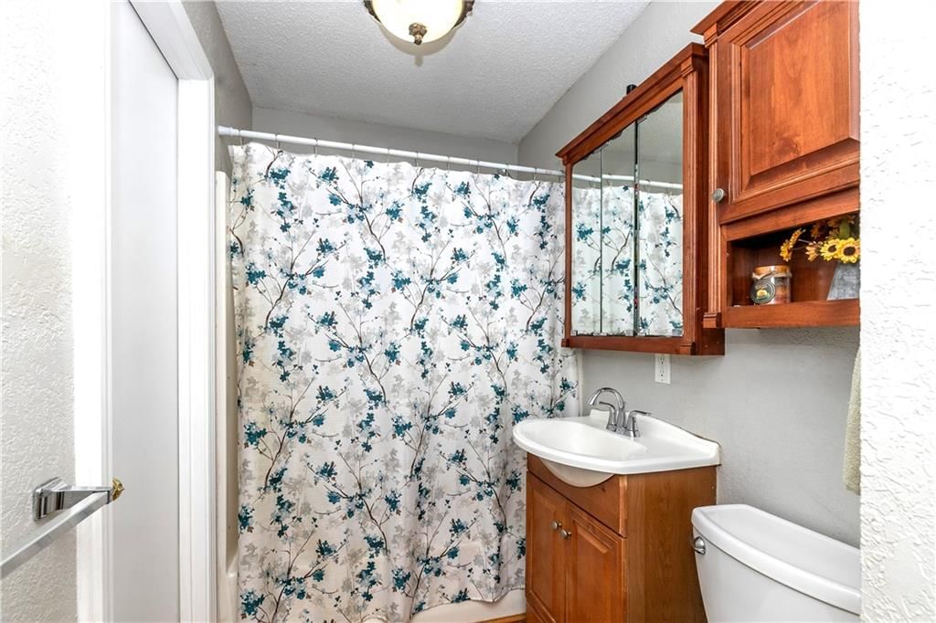 4302 N Quincy Avenue — photo 6