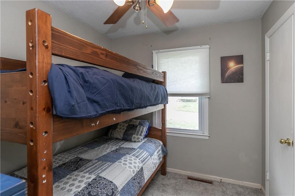 4302 N Quincy Avenue — photo 10