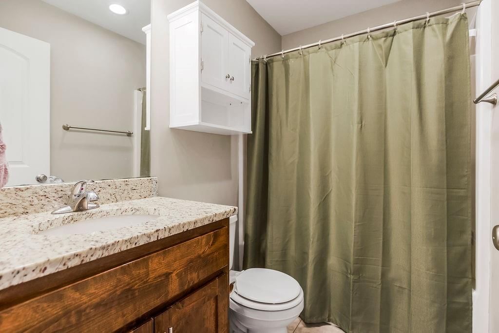 11215 Kimball Avenue — photo 17