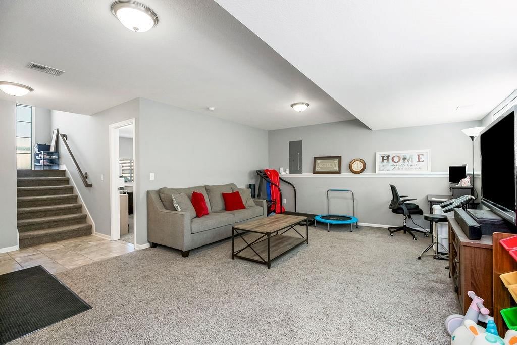 11215 Kimball Avenue — photo 20