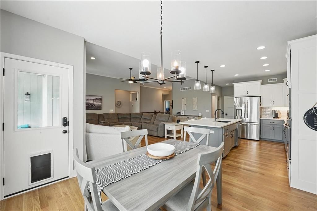 8213 NW 89th Street — photo 12