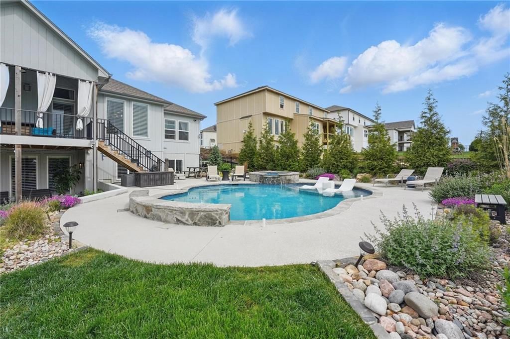 8213 NW 89th Street — photo 48
