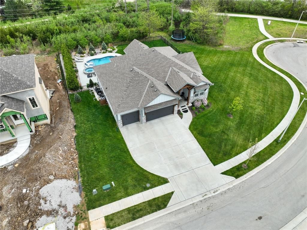 8213 NW 89th Street — photo 55