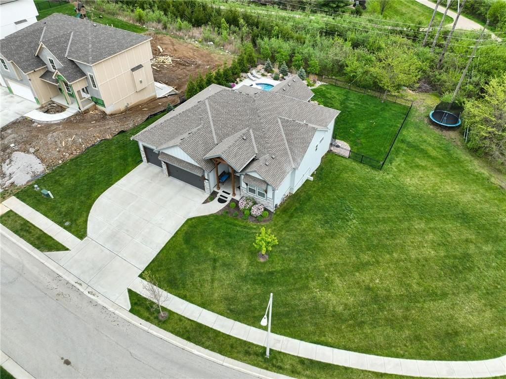 8213 NW 89th Street — photo 56