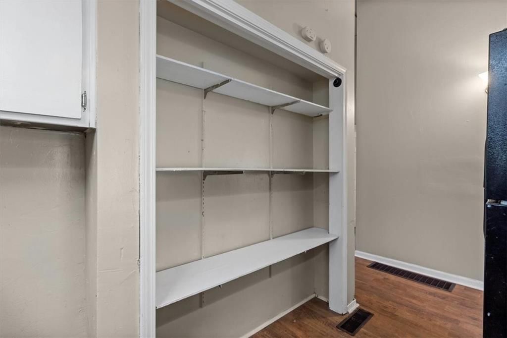 806 N 71st Street — photo 5