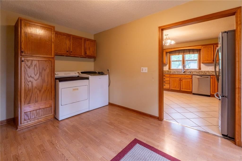 709 W Ogden Street — photo 25
