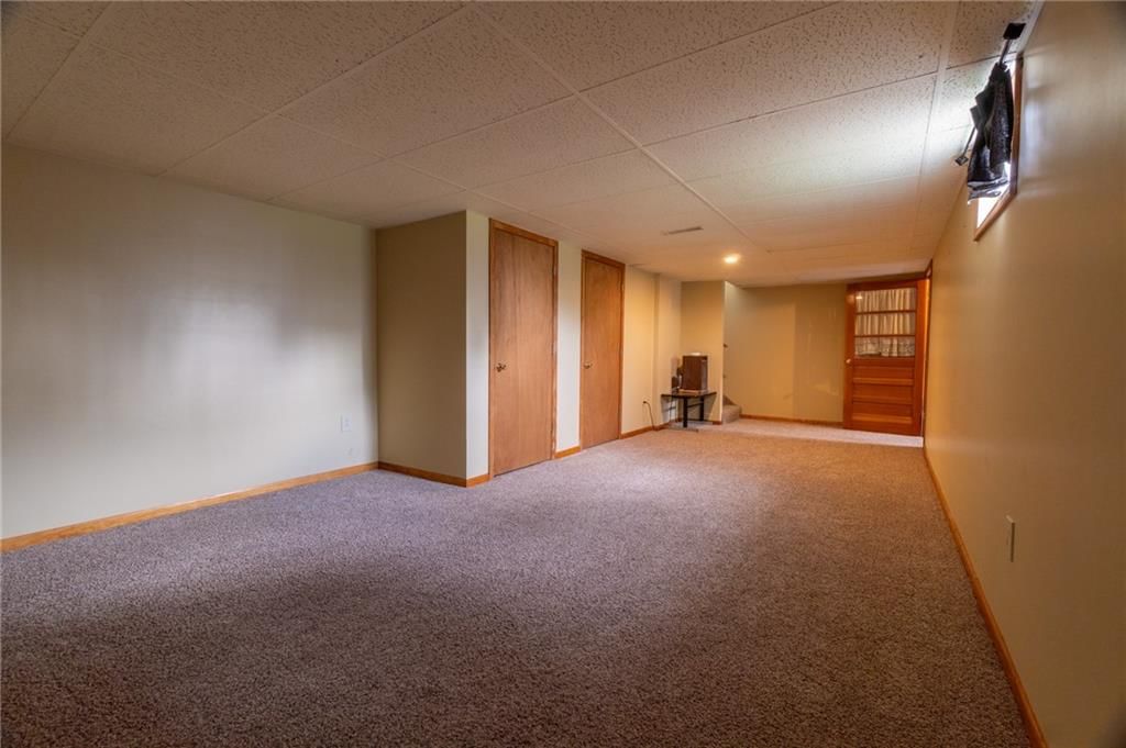 709 W Ogden Street — photo 42