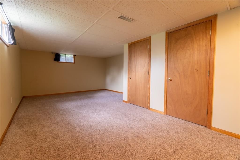 709 W Ogden Street — photo 43