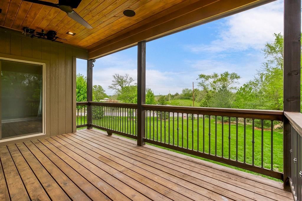 7225 NW Lundergan Court — photo 35