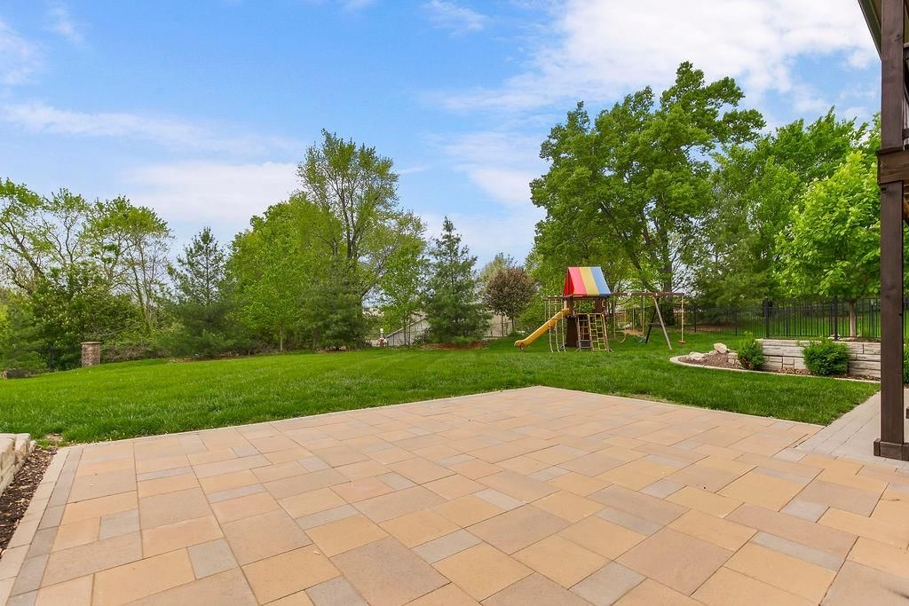 7225 NW Lundergan Court — photo 36